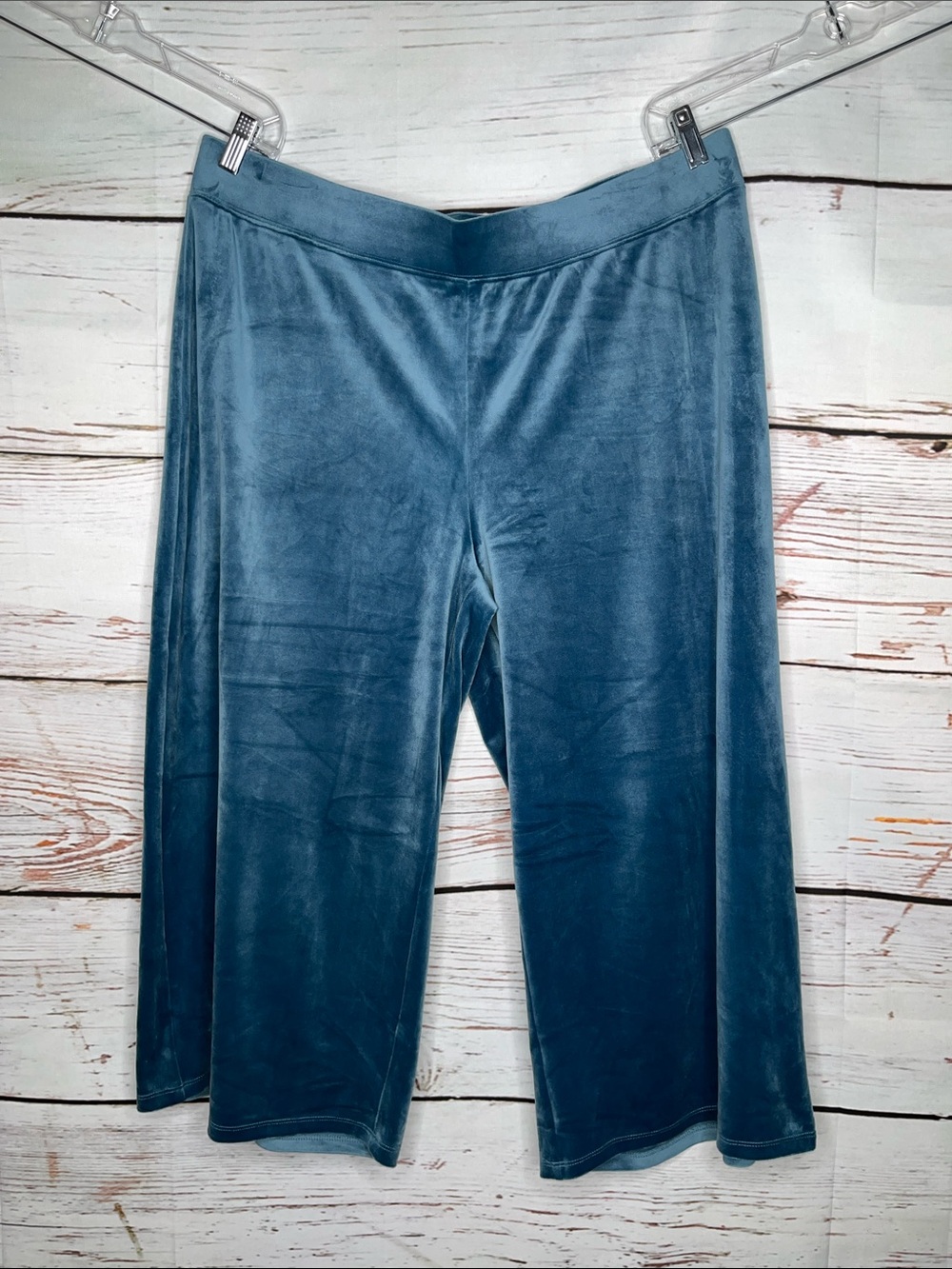 Naturals by Denim & Co. Size XL Blue Velour Pull On Wide Leg Crop Pants